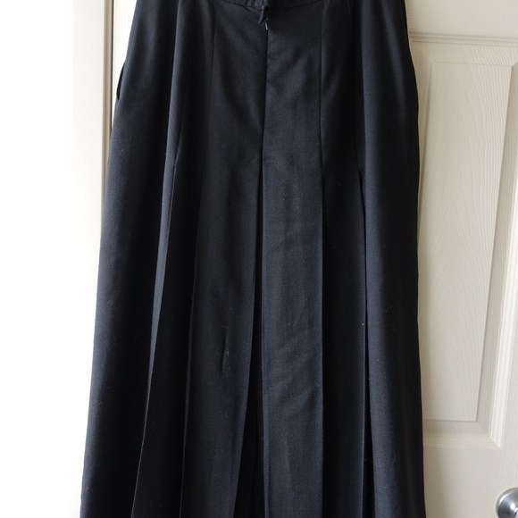 Wool Rallinati Black Wide Pleated Palazzo Pants - Picture 9 of 12